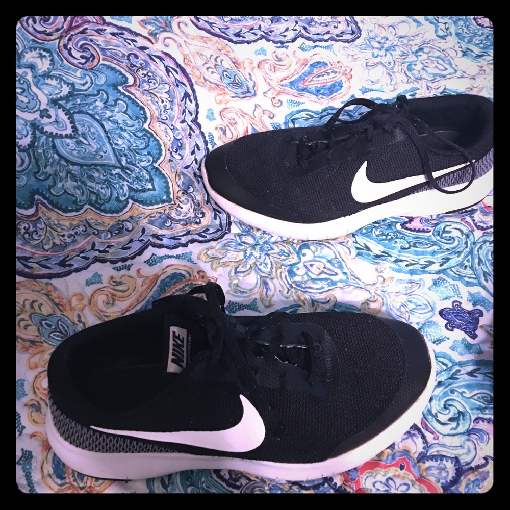 Nike Shoes Sz 6.5 Boys